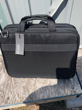 Kenneth Cole Reaction Black Nylon Laptop Briefcase